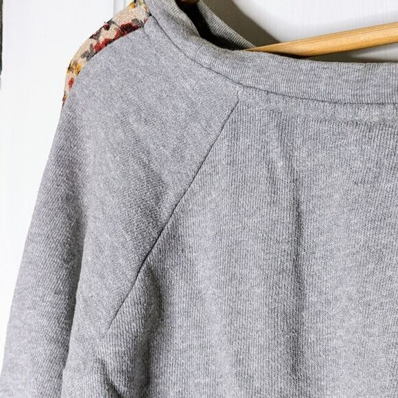 Free People Floral Lace Grey Cropped Sweatshirt size M - Picture 3 of 6